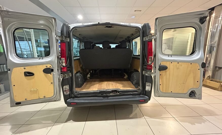 NISSAN Primastar 2.5dci 9plazas