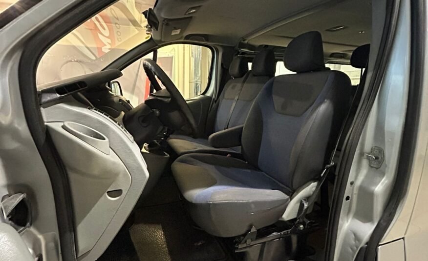 NISSAN Primastar 2.5dci 9plazas