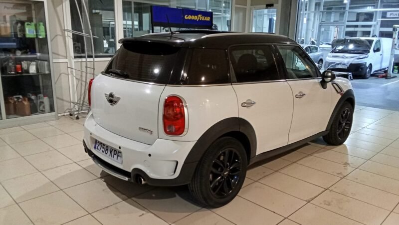 MINI Countryman Cooper S Cooper S
