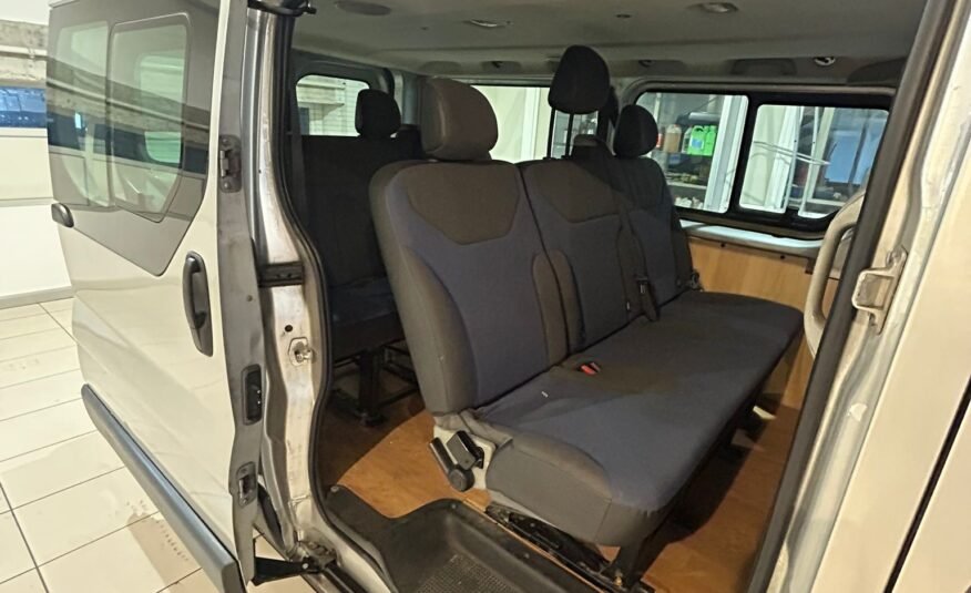 NISSAN Primastar 2.5dci 9plazas
