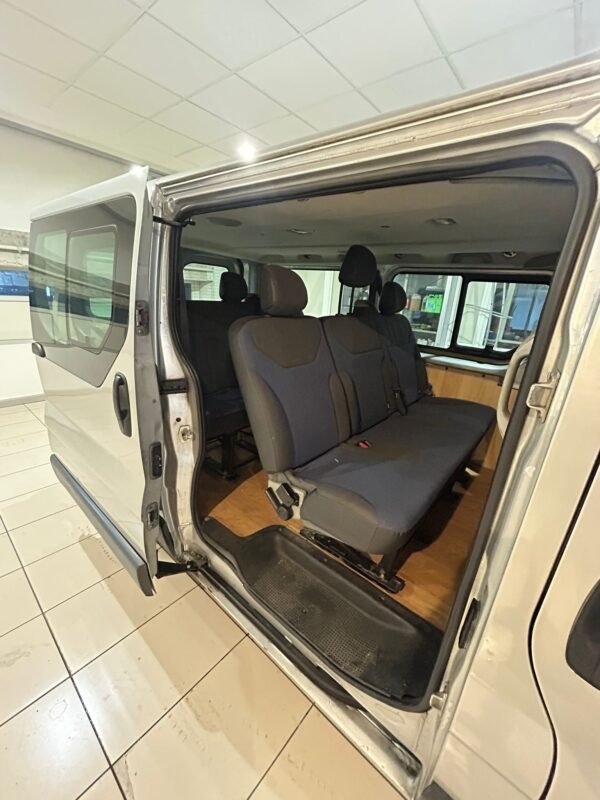 NISSAN Primastar 2.5dci 9plazas